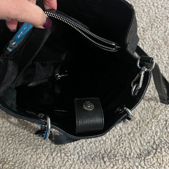 Michael Kors Handbag - Picture 3 of 9